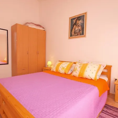 Apartment Durda 1390 Stinjan