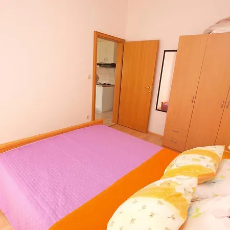 Durda 1390 Štinjan