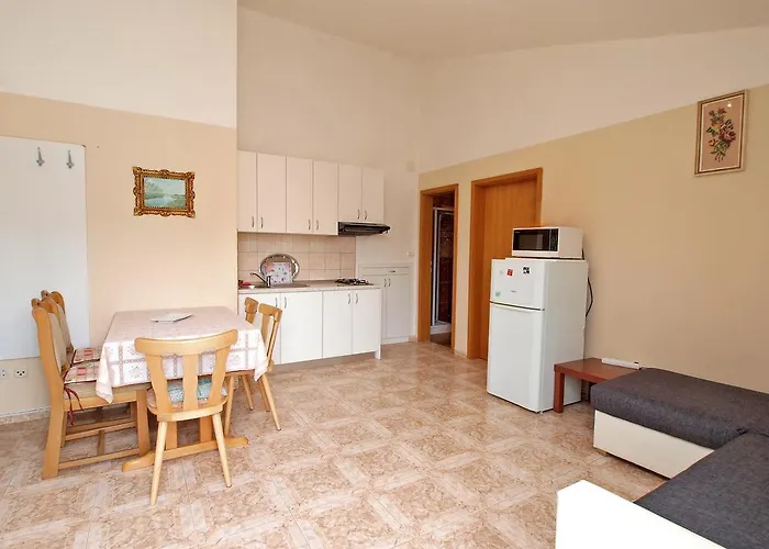 Durda 1390 * 斯廷佳